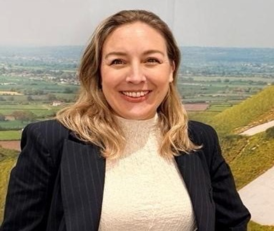 Gemma  Patterson, Senior Sales Negotiator