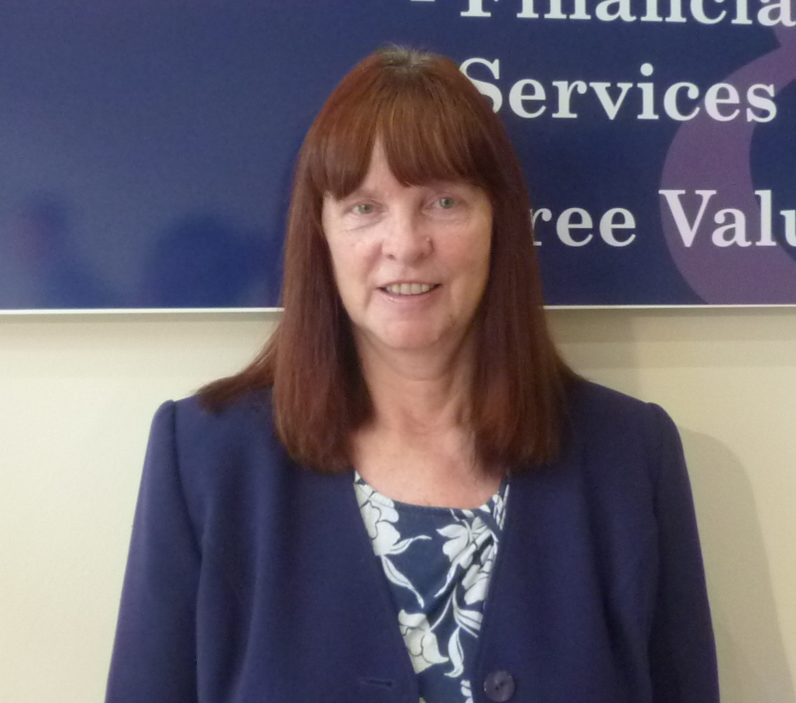  Julie Dawkins, Sales Negotiator